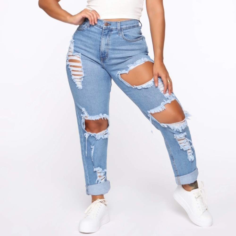 FASHION NOVA  Mom Jeans‎
